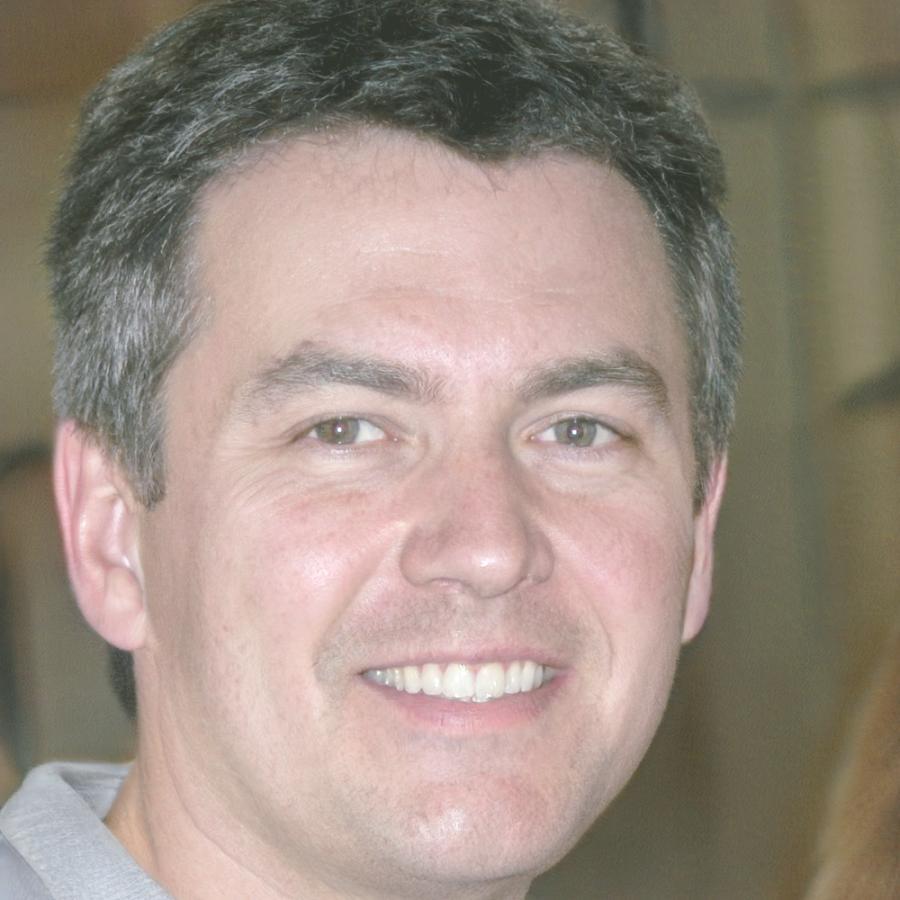 Thilo Brenner, Senior Berater für Unternehmensfinanzen bei carivonexla